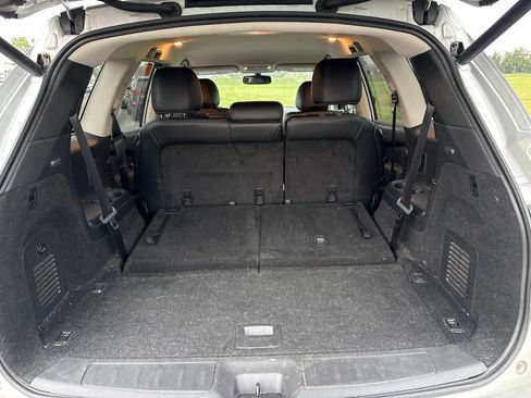 Used 2019 Nissan Pathfinder SL AWD/4WD image 10