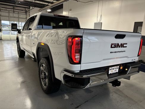 New 2025 GMC Sierra 2500 SLE w/ Preferred Package image 32