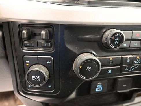 Used 2025 Ford F250 XL w/ XL Off-Road Package AWD/4WD image 15