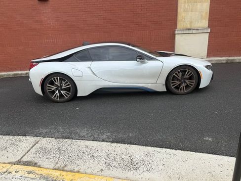Used 2015 BMW i8 AWD/4WD image 2