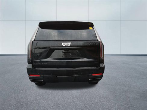 Used 2026 Cadillac Escalade ESV Sport w/ LPO, ONYX Package image 4