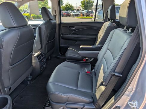 Used 2018 Honda Pilot Elite image 18
