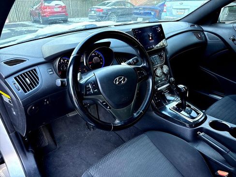 Used 2014 Hyundai Genesis 2.0T image 13