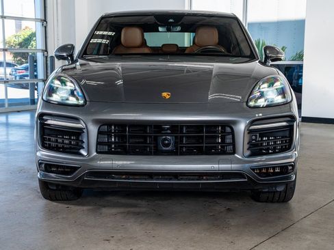 Used 2023 Porsche Cayenne GTS image 3