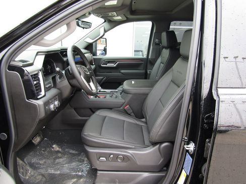 New 2026 GMC Sierra 3500 Denali w/ Denali Reserve Package image 32