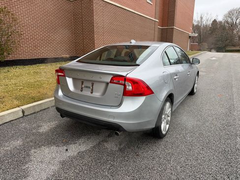 Used 2012 Volvo S60 T6 image 9