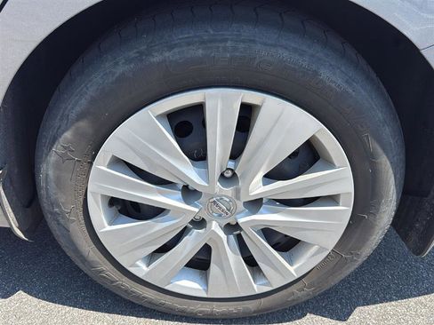Certified 2023 Nissan Sentra S FWD image 8