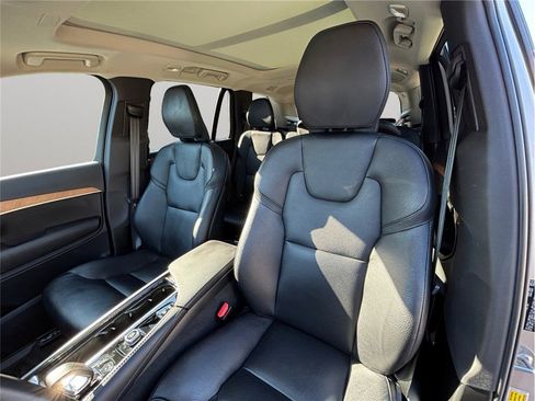 Used 2023 Volvo XC90 B5 Plus Bright image 19