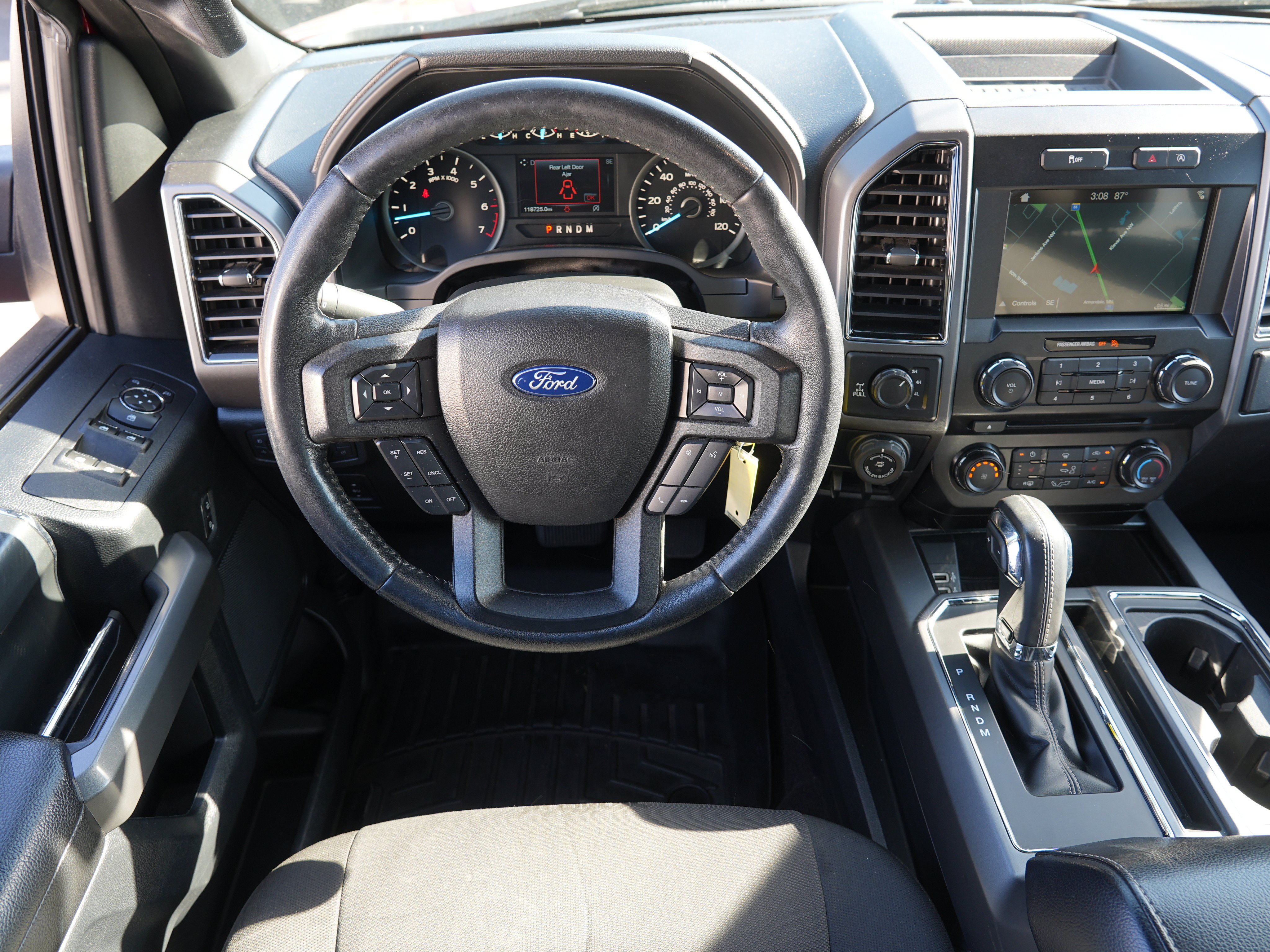 Used 2018 Ford F150 XLT w/ Equipment Group 302A Luxury AWD/4WD image 21
