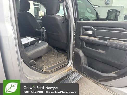Used 2024 RAM 2500 Big Horn w/ Sport Appearance Package AWD/4WD image 13