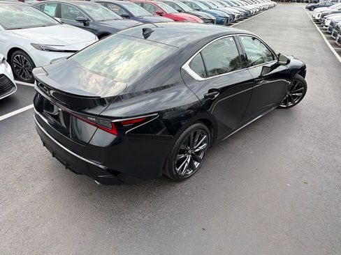 Used 2022 Lexus IS 350 F Sport w/ Memory Package AWD/4WD image 6