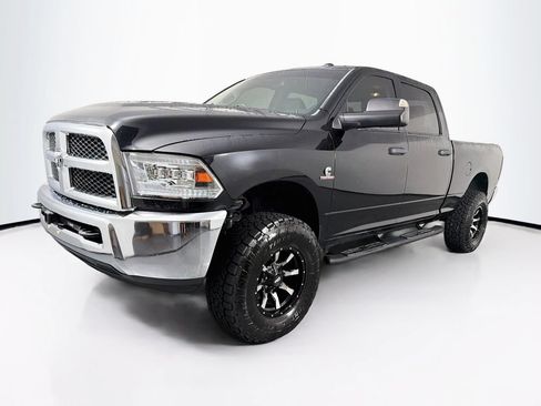 Used 2013 RAM 2500 Tradesman w/ Chrome Appearance Group AWD/4WD image 3