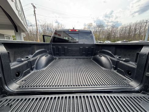 Used 2022 RAM 1500 Big Horn AWD/4WD image 9