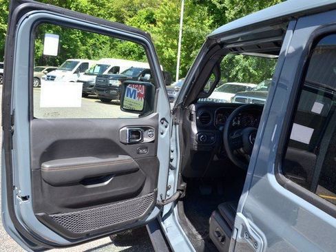 New 2025 Jeep Wrangler Unlimited Rubicon 392 image 12