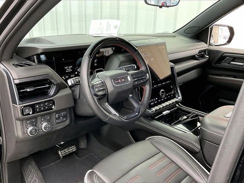 Certified 2025 GMC Yukon XL AT4 Ultimate image 17