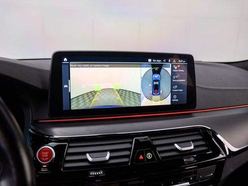 Used 2023 BMW M5 w/ Executive Package image 26