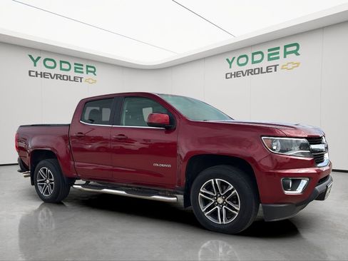 Used 2020 Chevrolet Colorado LT w/ LT Convenience Package image 3