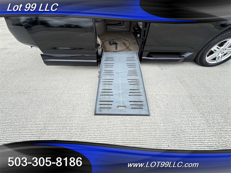 Used 2011 Honda Odyssey Touring image 5