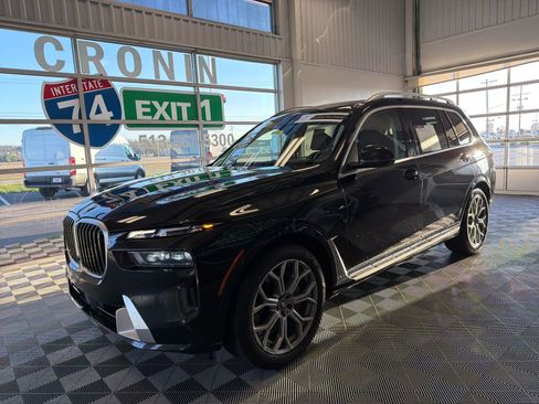Used 2024 BMW X7 xDrive40i image 3