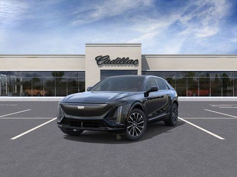 New 2025 Cadillac Lyriq Sport image 8
