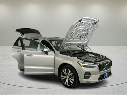 Used 2023 Volvo XC60 B5 Plus w/ Protection Package Premier FWD image 9