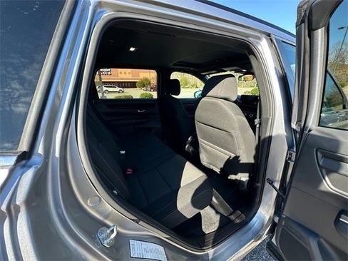 Used 2024 Honda CR-V Sport image 17