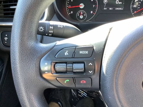Used 2018 Kia Sorento LX AWD/4WD image 45