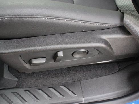 New 2026 GMC Canyon Elevation w/ Convenience Package image 21