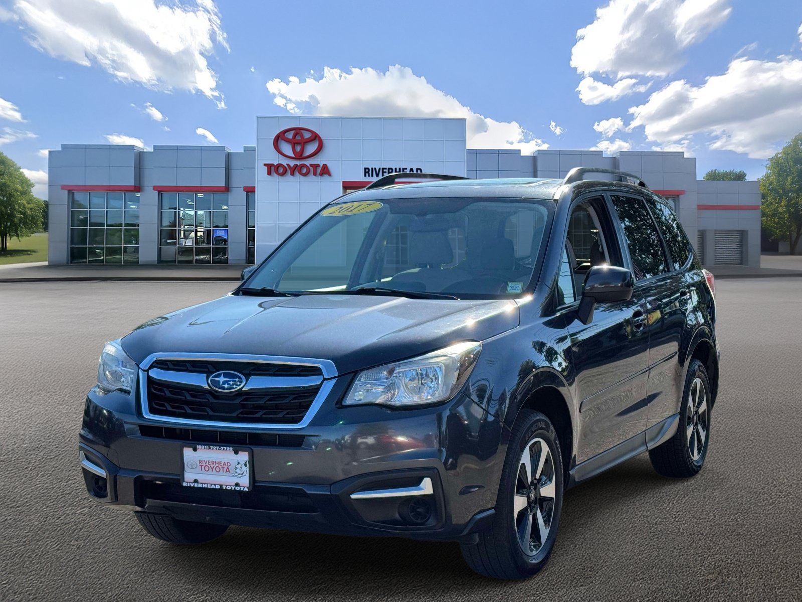 Used 2017 Subaru Forester 2.5i Premium w/ All-Weather Package AWD/4WD image 1