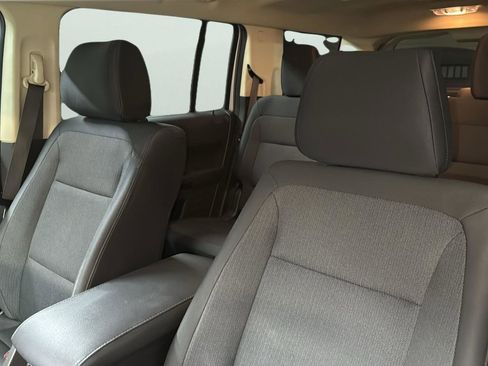 Used 2019 Ford Flex SE image 10