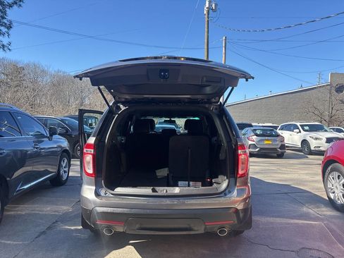 Used 2013 Ford Explorer XLT image 14
