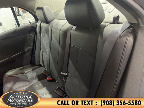 Used 2010 Chevrolet Malibu LT w/ Premium Audio Package image 14