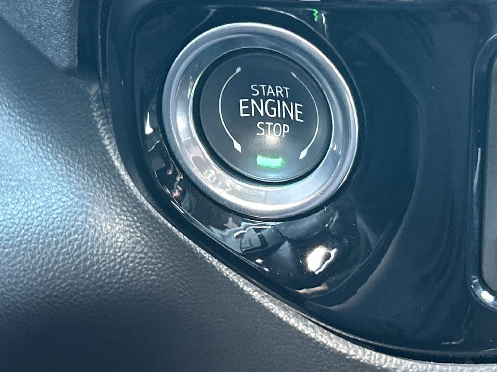 Used 2025 GMC Sierra 1500 Elevation AWD/4WD image 17
