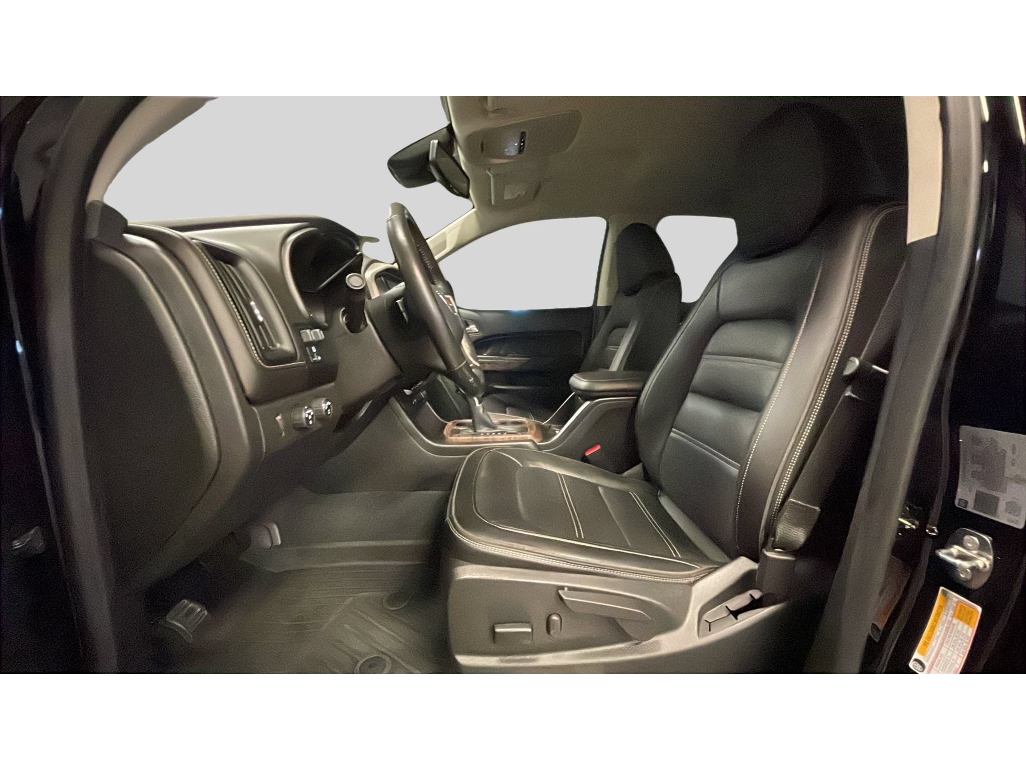 Used 2022 GMC Canyon Denali AWD/4WD image 12