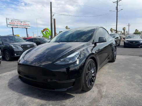 Used 2022 Tesla Model Y Performance AWD/4WD image 3