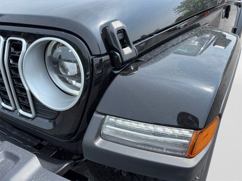 New 2025 Jeep Wrangler Sahara image 22