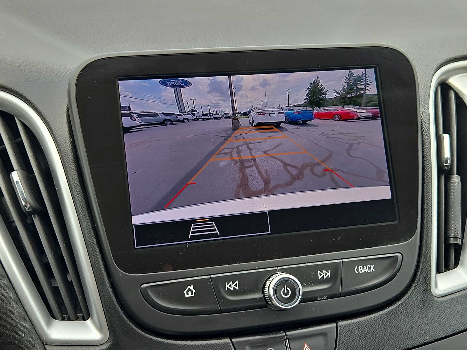 Used 2024 Chevrolet Malibu LS w/ Driver Confidence Package FWD image 15