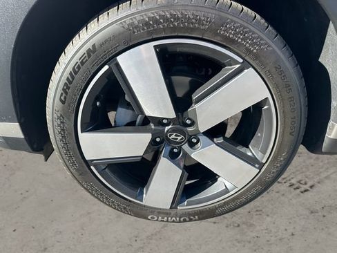 Certified 2025 Hyundai Santa Fe Limited AWD/4WD image 14