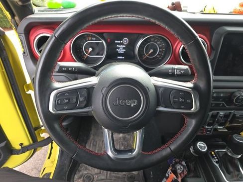 Used 2023 Jeep Gladiator Rubicon w/ Cold Weather Group image 6