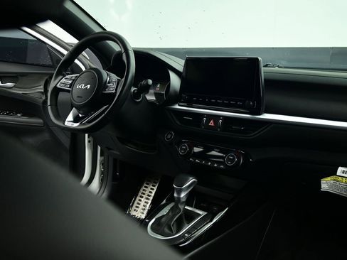 Certified 2024 Kia Forte GT-Line image 31