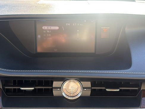 Used 2015 Lexus ES 350 image 16