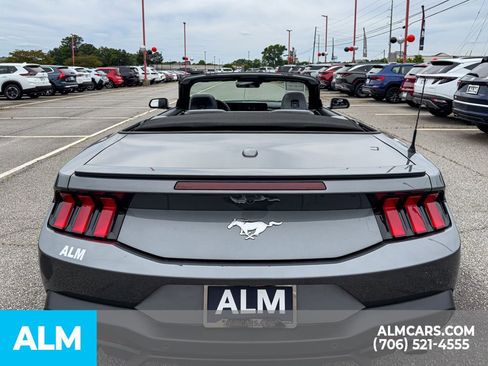 Used 2025 Ford Mustang Premium RWD image 37