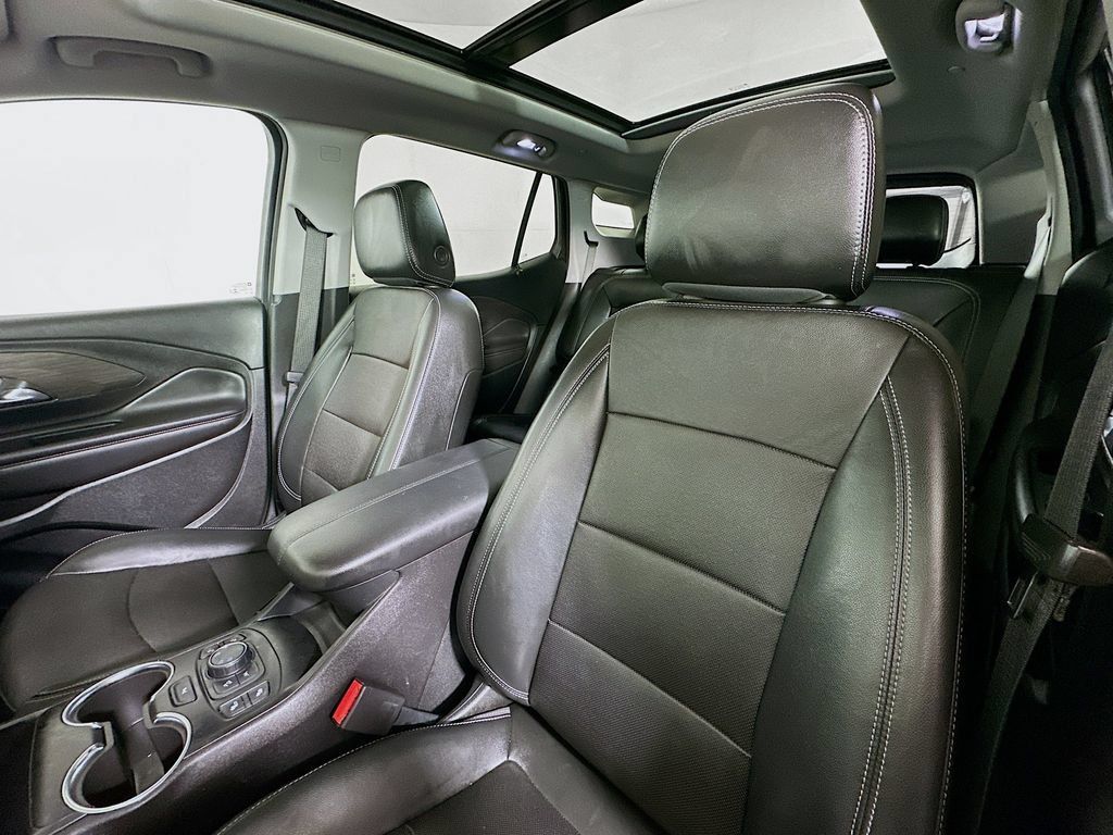 Used 2023 GMC Terrain SLT w/ Tech Package AWD/4WD image 25