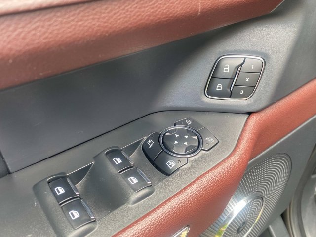 Used 2024 Ford Expedition Max Limited AWD/4WD image 13