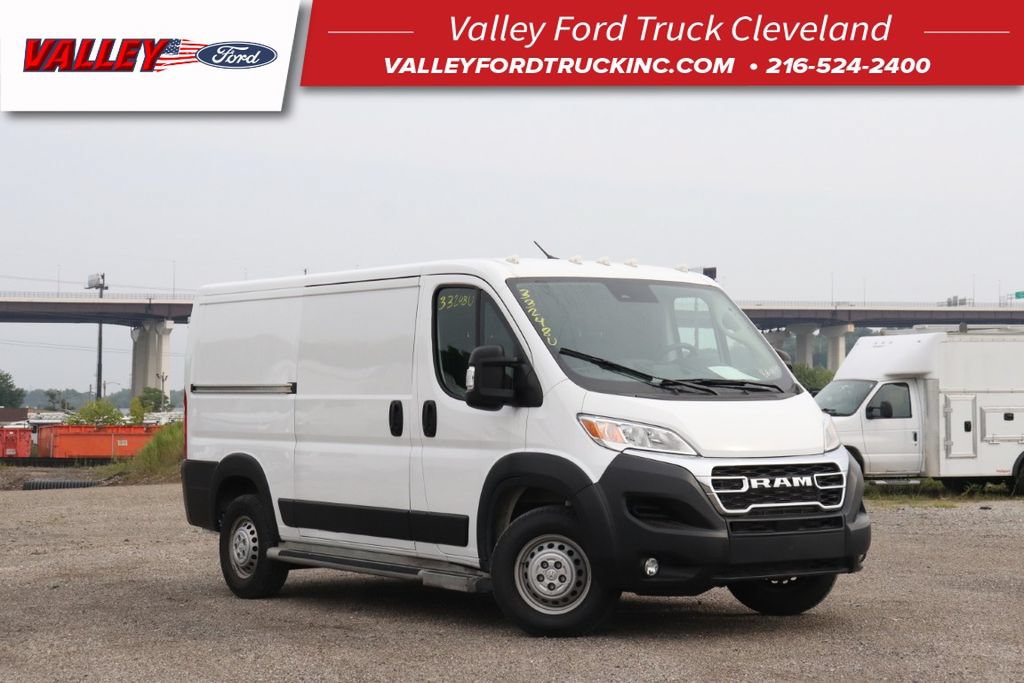 Used 2025 RAM ProMaster 2500 w/ U-Haul Equipment Group FWD image 1