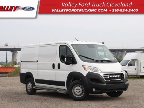 Used 2025 RAM ProMaster 2500 w/ U-Haul Equipment Group FWD image 1