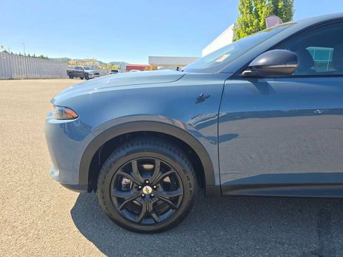 Used 2024 Dodge Hornet GT w/ GT Blacktop Package AWD/4WD image 18
