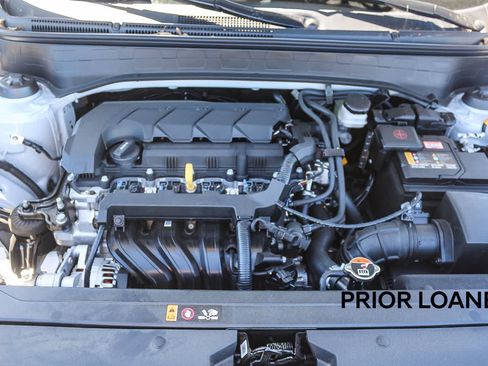 Certified 2026 Hyundai Venue SE FWD image 14
