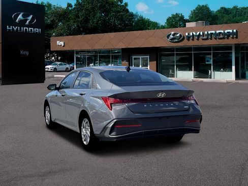 New 2026 Hyundai Elantra Blue image 5