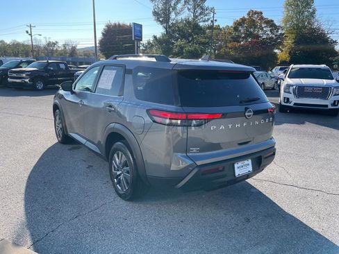 Used 2025 Nissan Pathfinder SV image 54